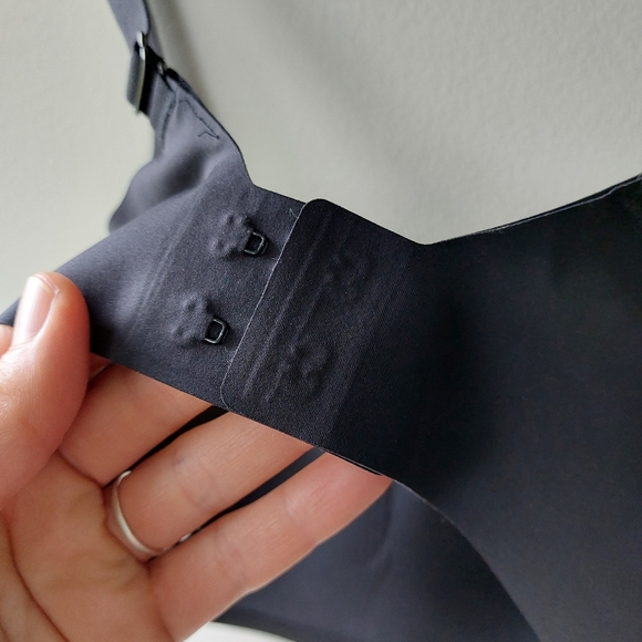 Lululemon Hold True Bra 36A - Picture 4 of 6